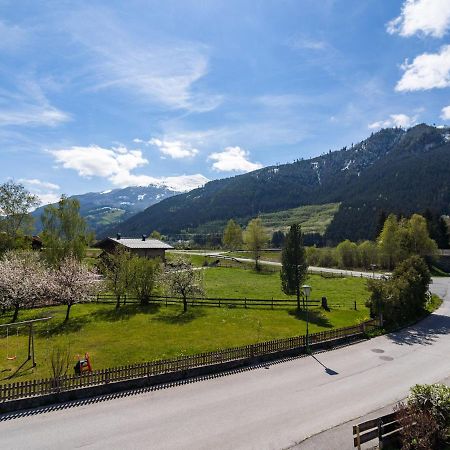 Modern Apartment Near Ski Area In M Hlbach Dorf  外观 照片